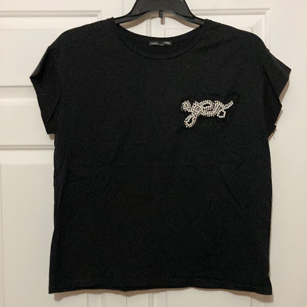 Super cute Zara tee in Black with pearl appliqué